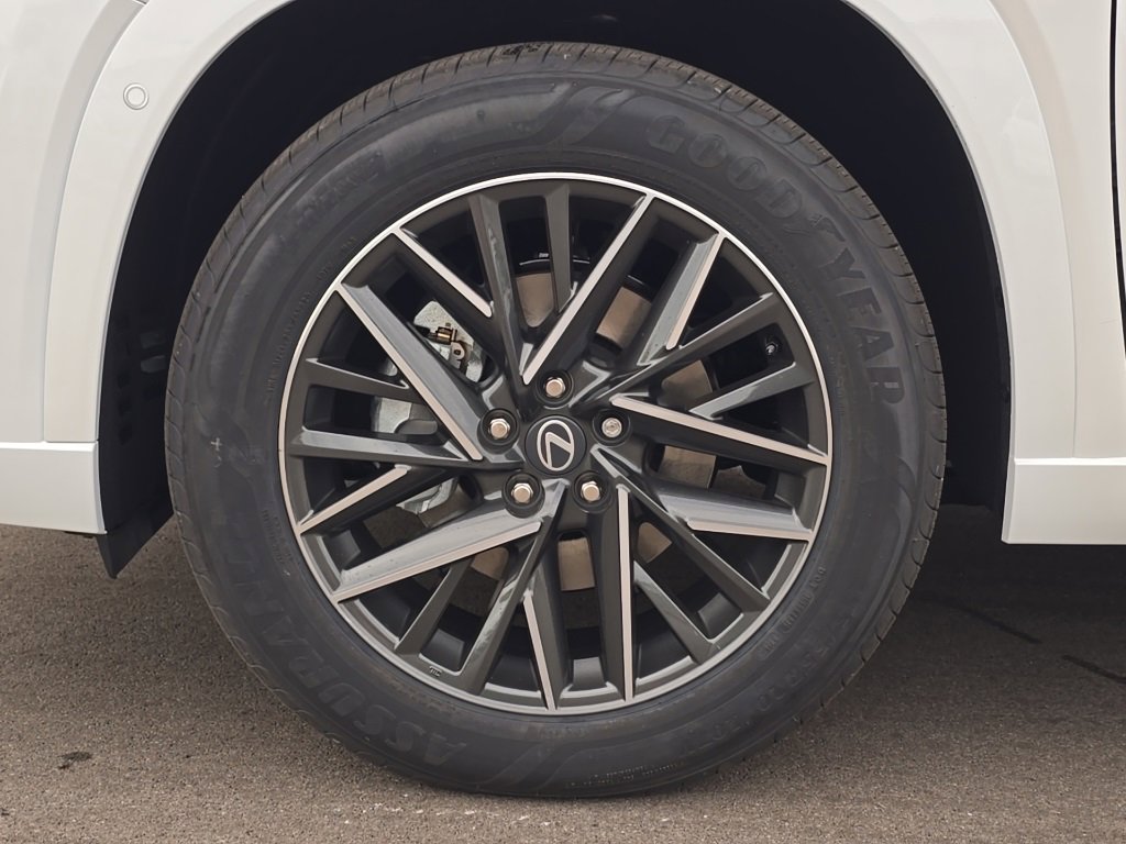New 2026 Lexus TX 350 AWD image 9