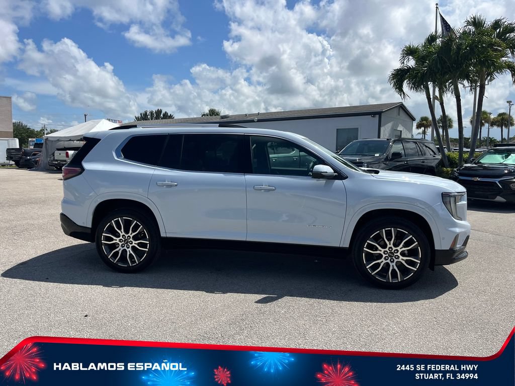 New 2026 GMC Acadia Denali Ultimate AWD/4WD image 4