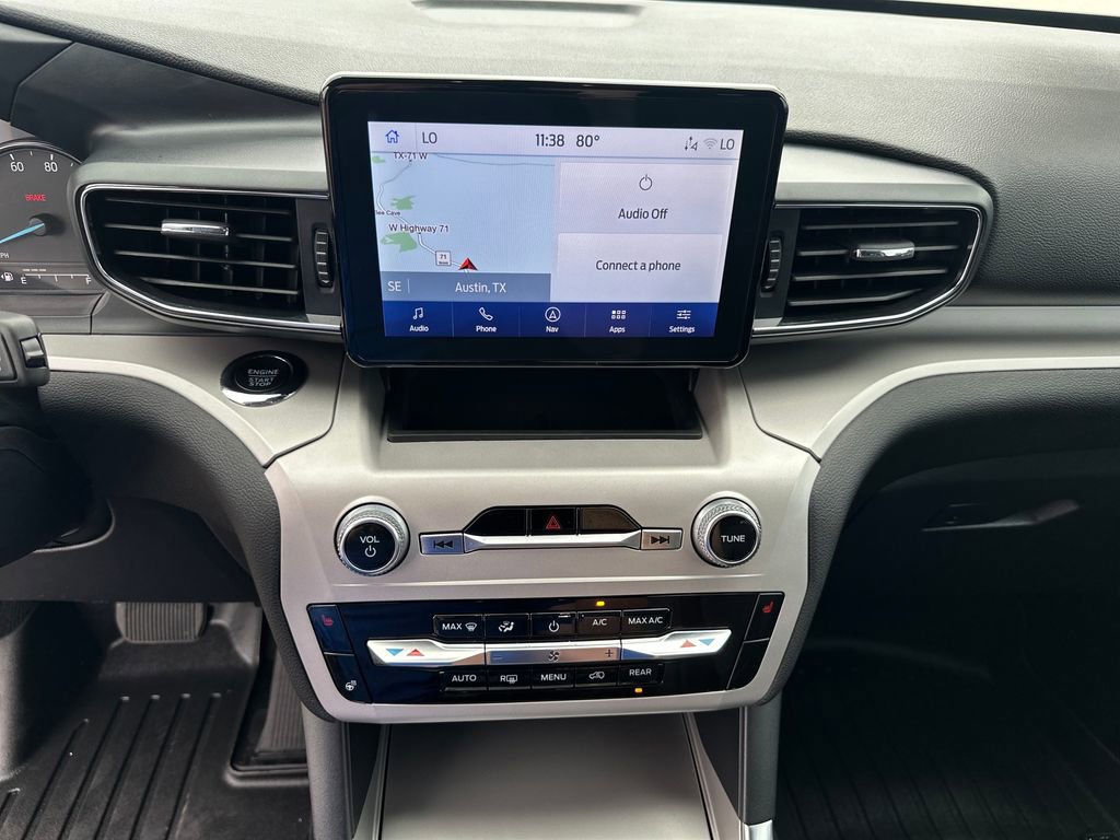 Used 2024 Ford Explorer XLT w/ Equipment Group 202A RWD image 23