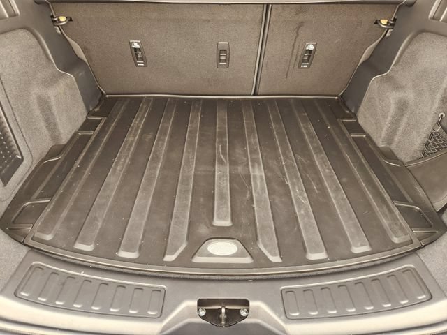 Used 2025 Land Rover Discovery Sport S AWD/4WD image 31