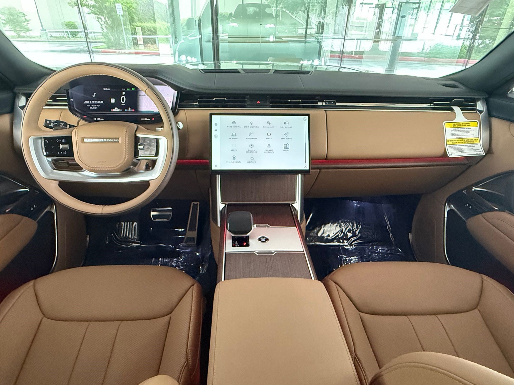 New 2026 Land Rover Range Rover Long Wheelbase SE AWD/4WD image 15