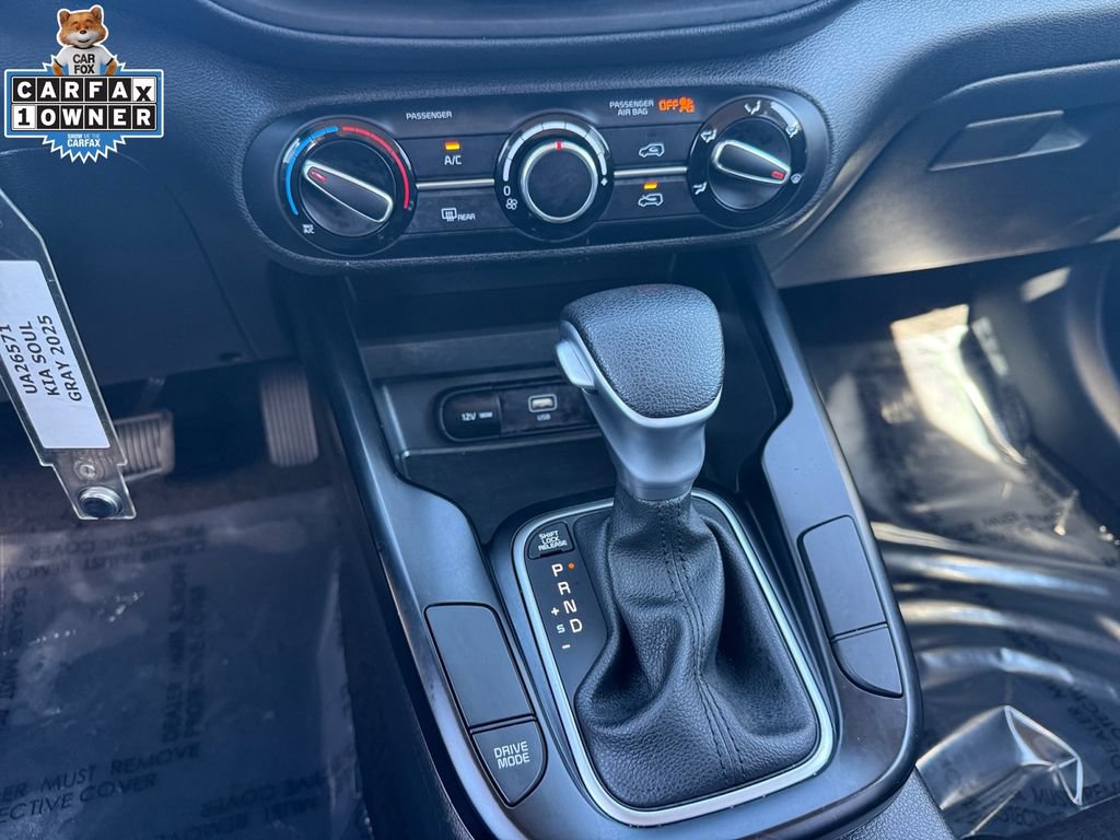 Certified 2025 Kia Soul LX w/ LX Technology Package FWD image 13
