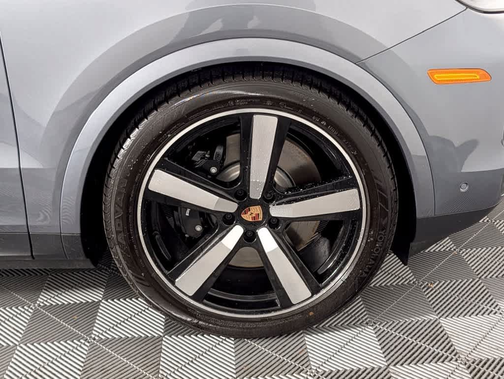 New 2026 Porsche Cayenne S AWD/4WD image 14