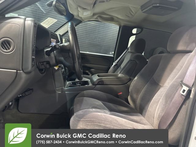 Used 2005 GMC Sierra 2500 SLE w/ Skid Plate Package image 14