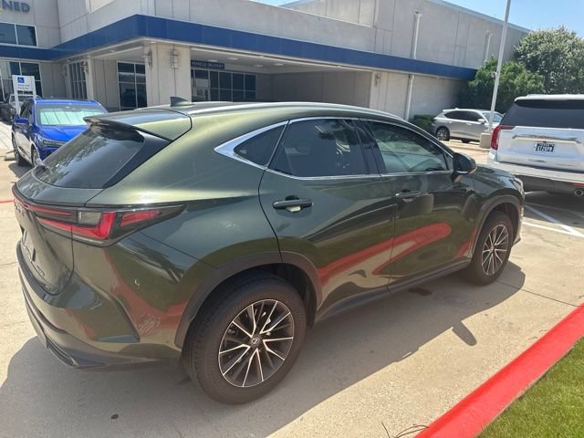 Used 2024 Lexus NX 250 FWD w/ Towing Package (2000 Lbs) image 3