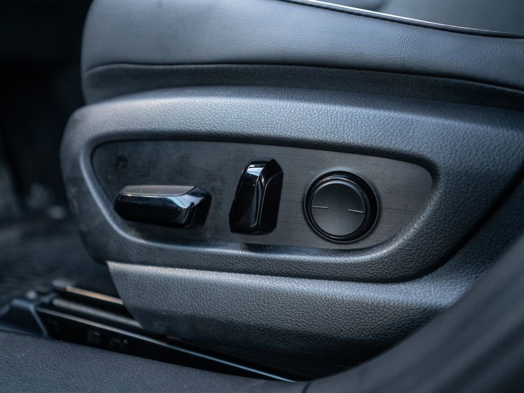 Used 2024 Lexus UX 250h AWD image 25