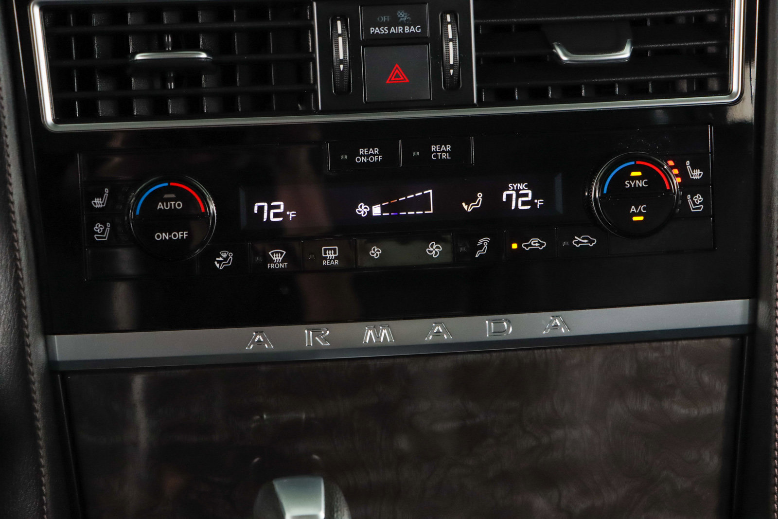 Used 2023 Nissan Armada Platinum w/ Captain's Chairs Package image 21