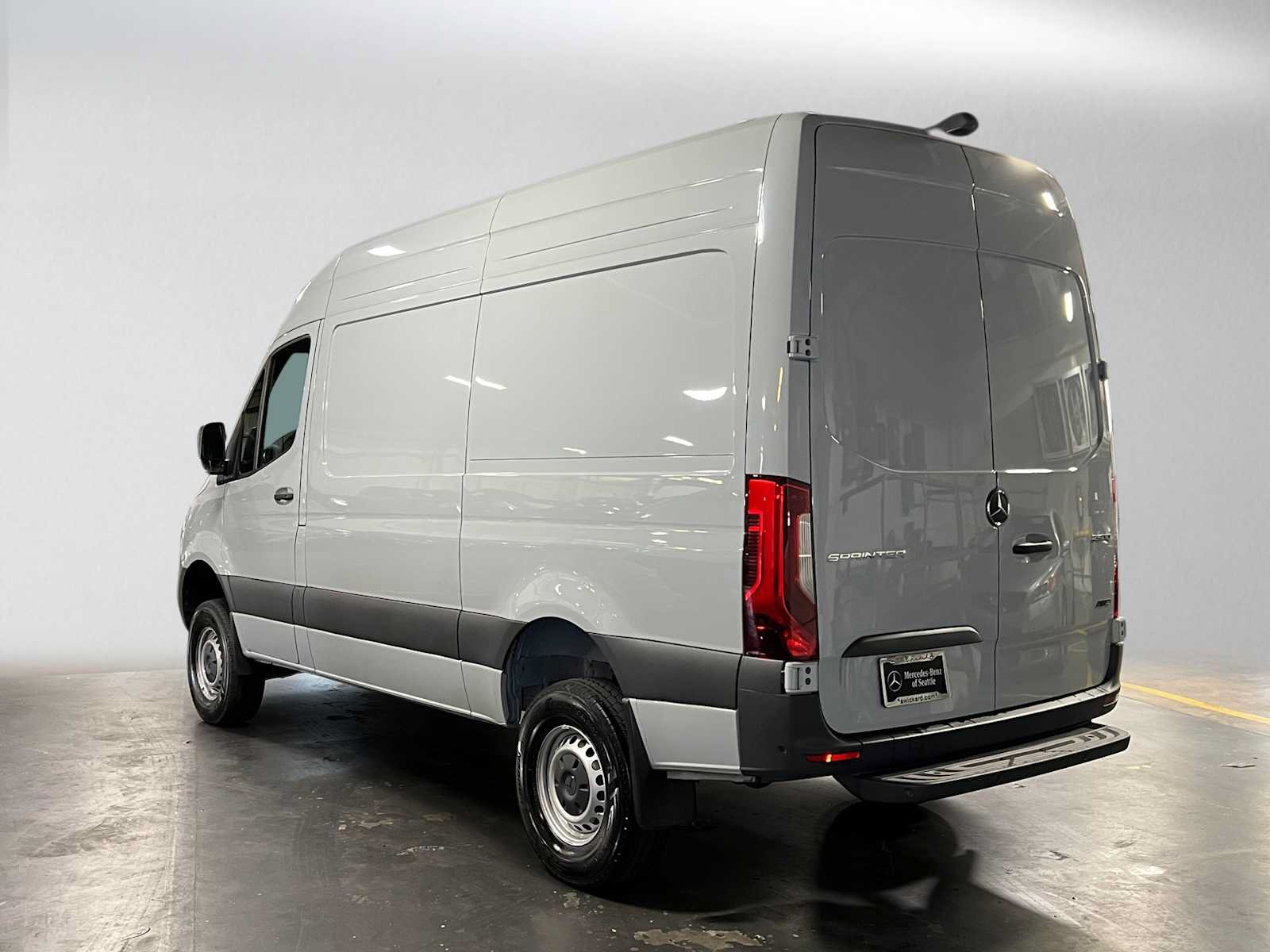 Used 2026 Mercedes-Benz Sprinter 2500 image 5