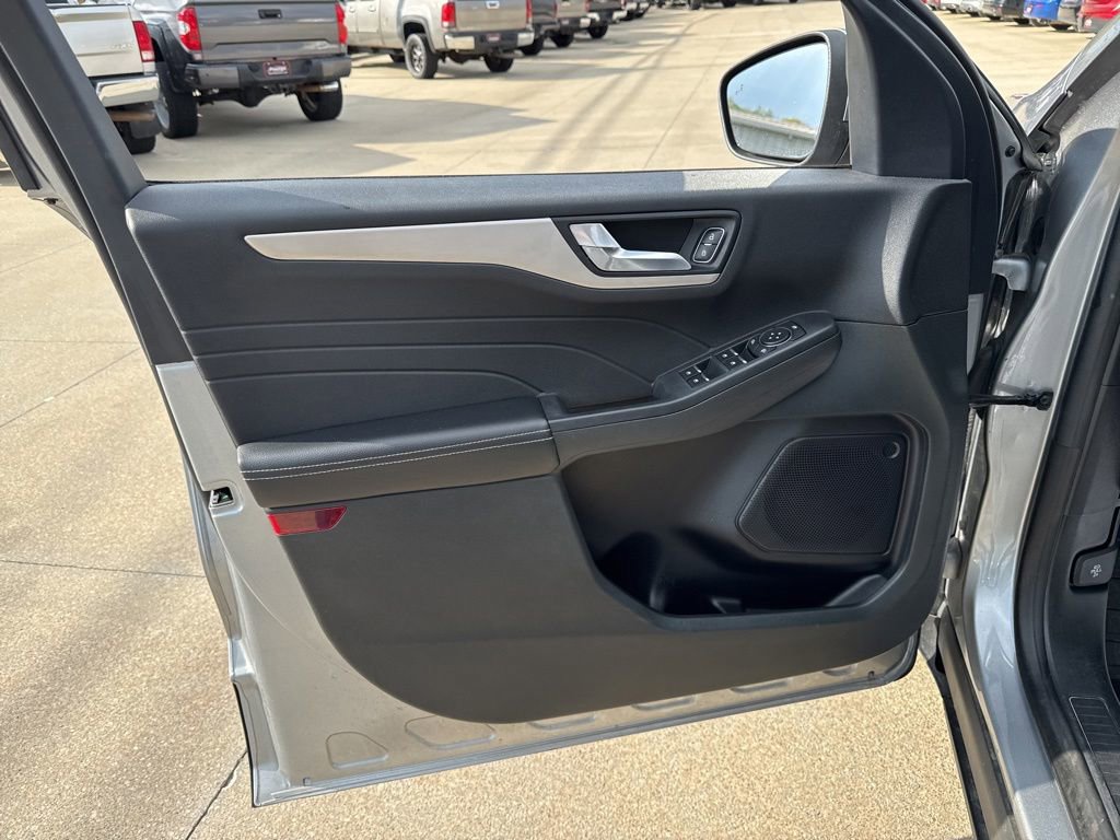 Used 2022 Ford Escape SEL FWD image 20