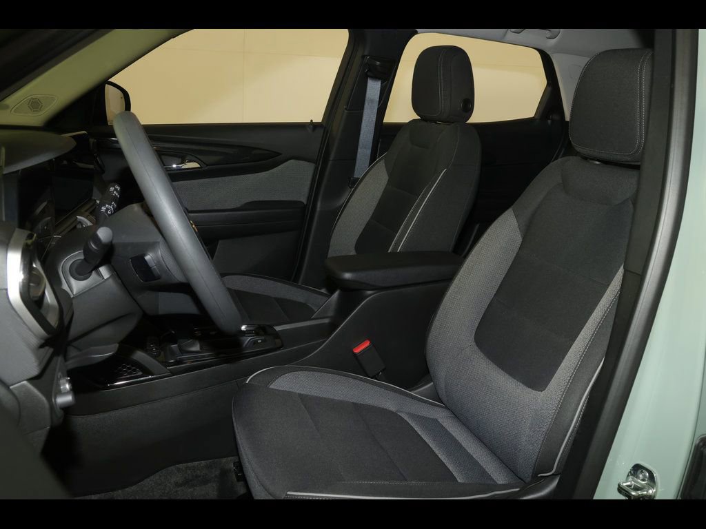 Used 2026 Chevrolet TrailBlazer LS w/ LS Convenience Package image 13