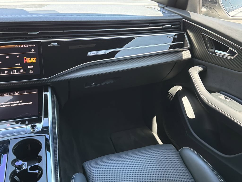 Used 2024 Audi SQ8 Premium Plus image 24