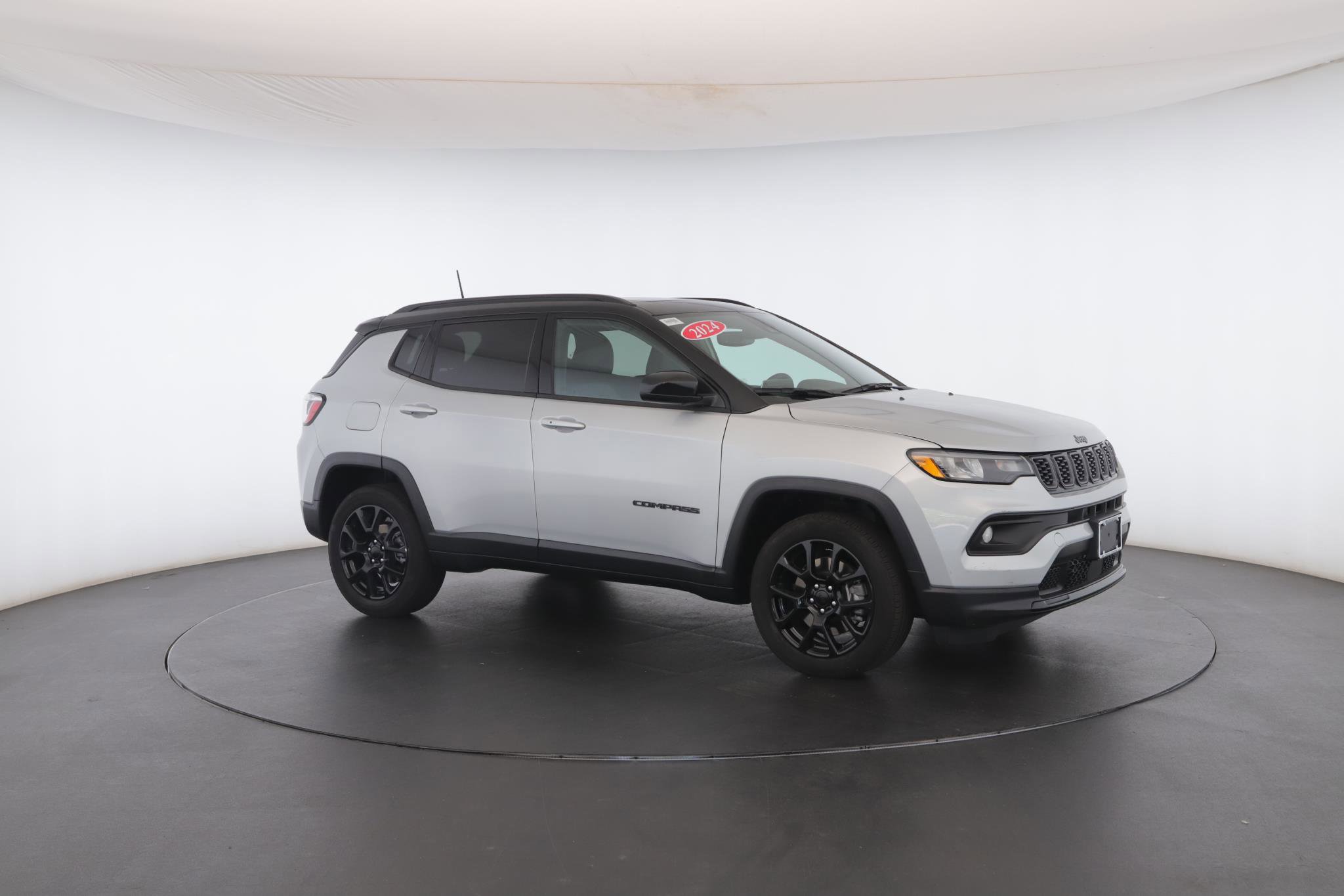 Used 2024 Jeep Compass Latitude w/ Sun and Sound Group AWD/4WD image 35