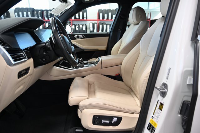 Used 2021 BMW X5 xDrive40i w/ Premium Package image 10
