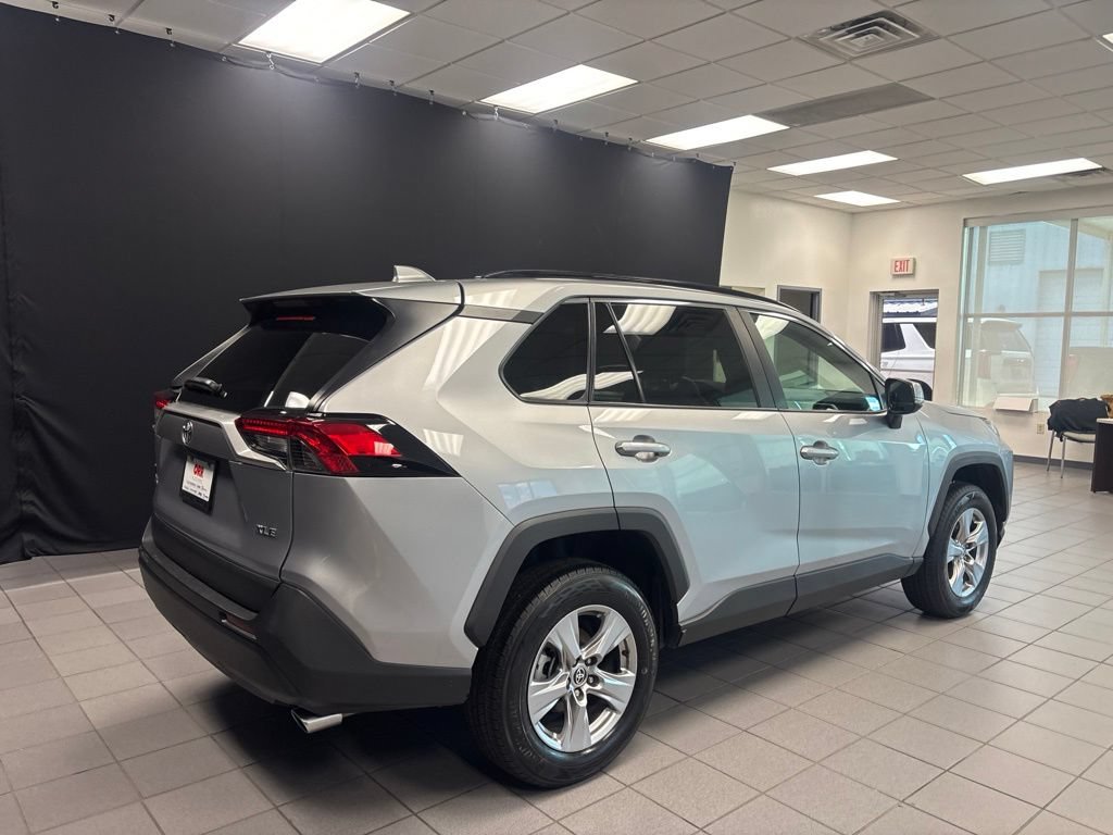 Used 2023 Toyota RAV4 XLE w/ Convenience Package FWD image 3