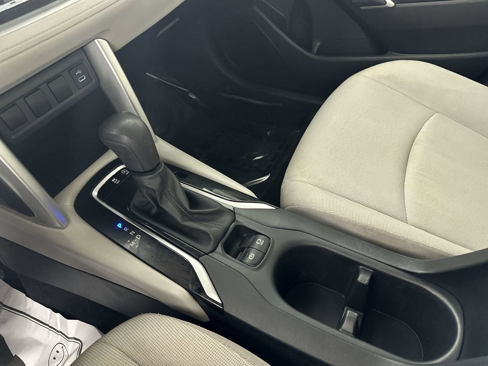 Used 2023 Toyota Corolla Cross L FWD image 21