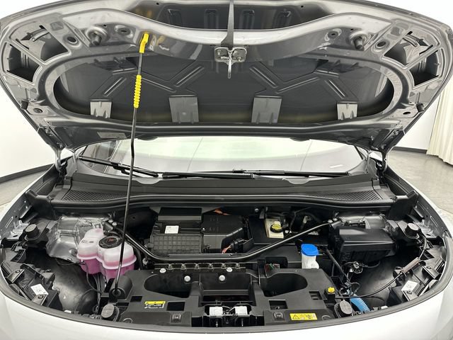 Certified 2025 Volkswagen ID.4 Pro AWD/4WD image 26