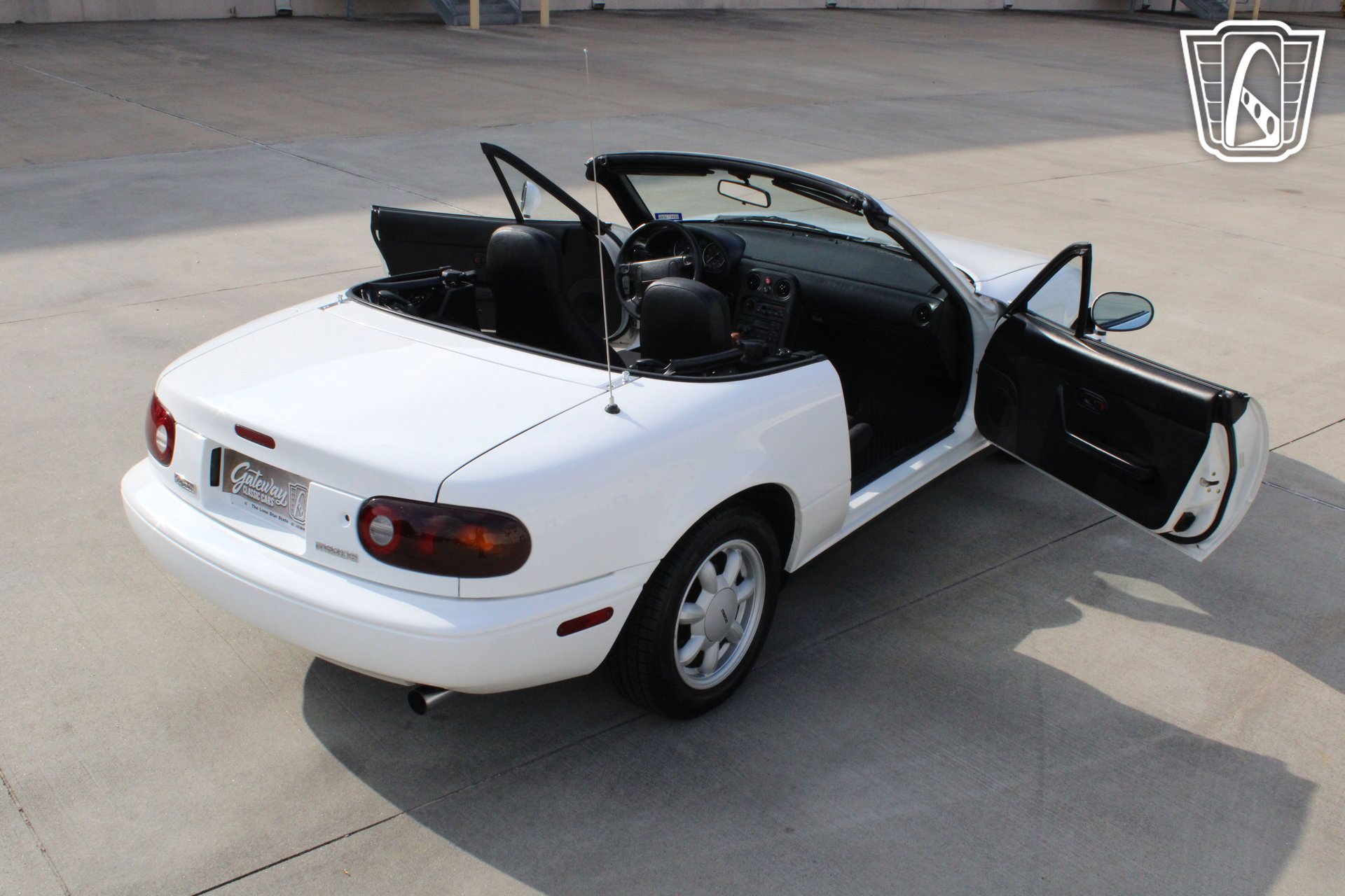 Used 1990 MAZDA MX-5 Miata image 9