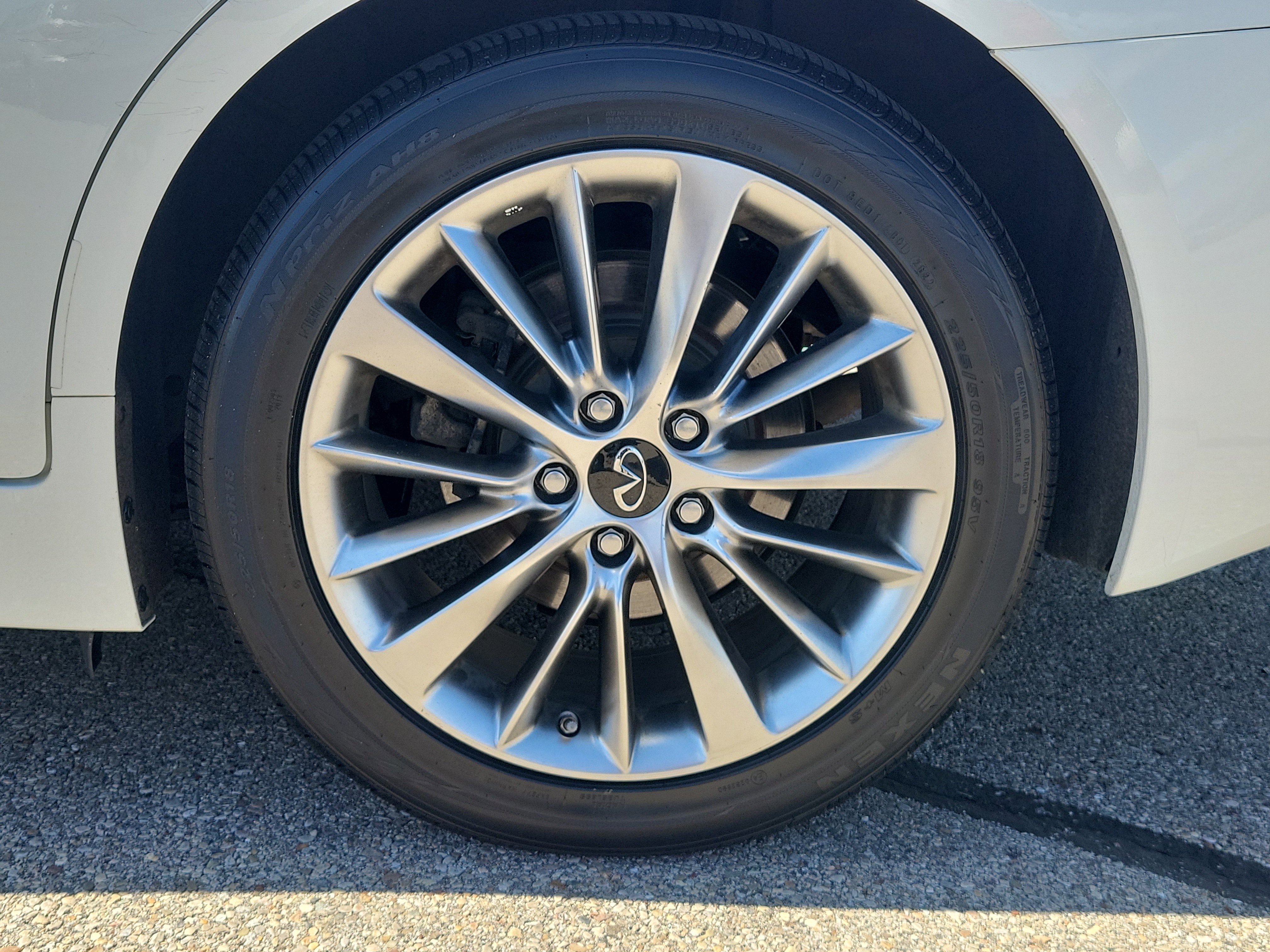 Used 2020 INFINITI Q50 Luxe image 5