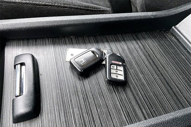 Used 2022 Honda Pilot Sport image 36