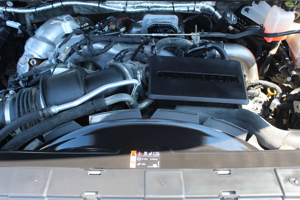 Used 2024 Chevrolet Silverado 2500 LT w/ Convenience Package image 32