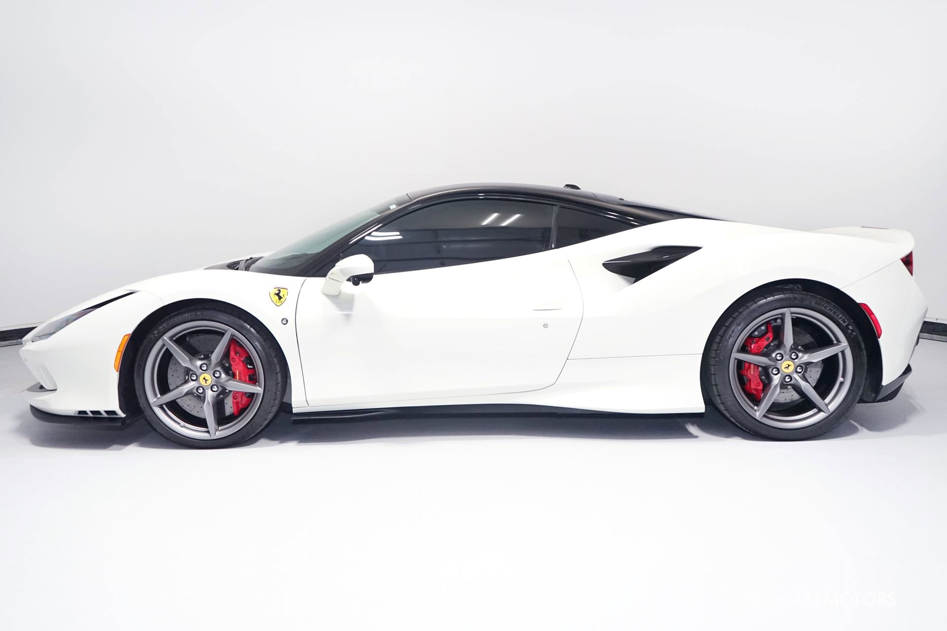 Used 2022 Ferrari F8 Tributo image 5