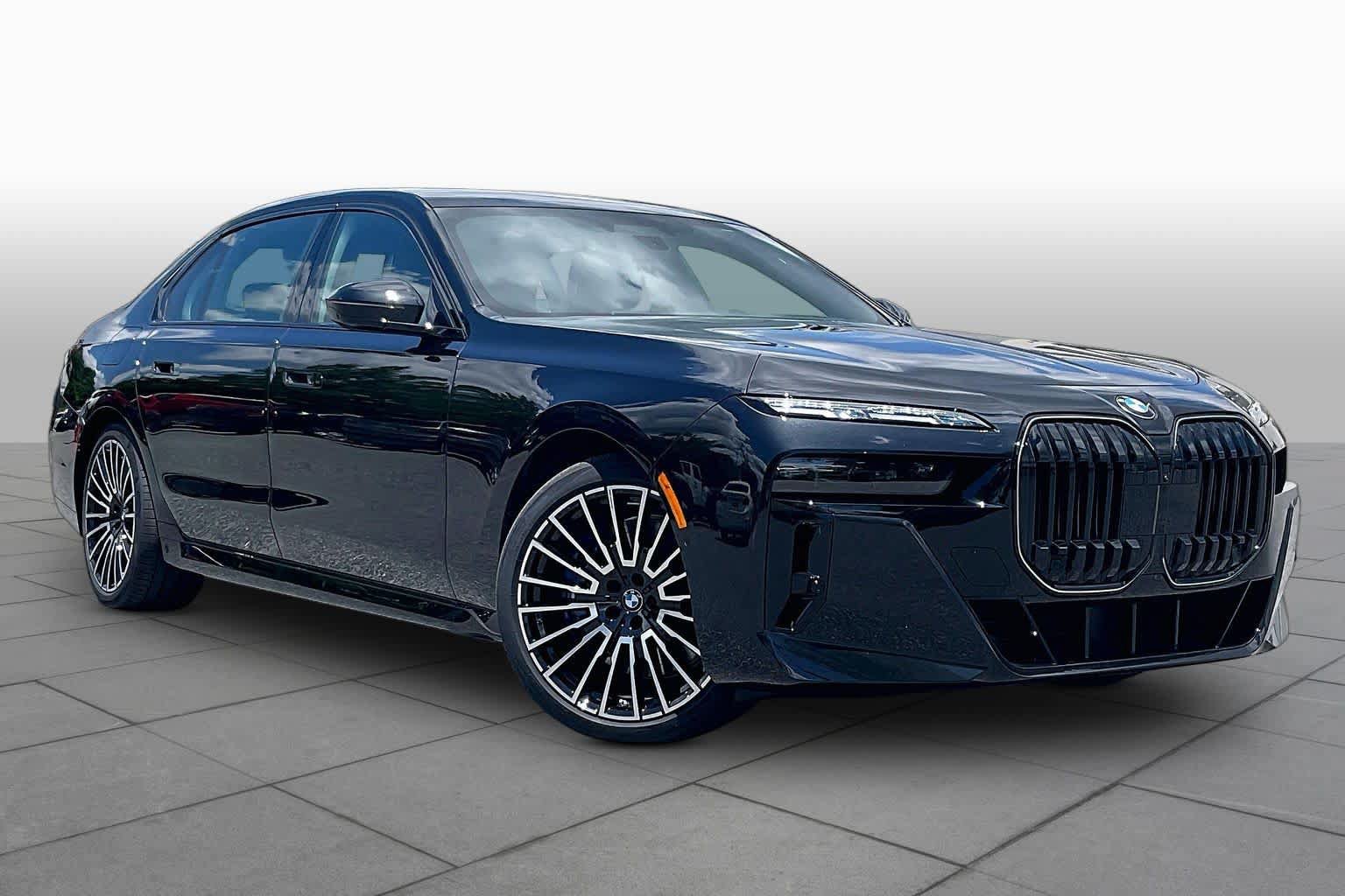 New 2026 BMW 760i xDrive w/ Executive Package AWD/4WD image 2