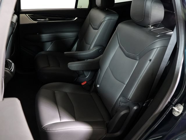Used 2024 Cadillac XT6 Premium Luxury w/ Technology Package AWD/4WD image 13