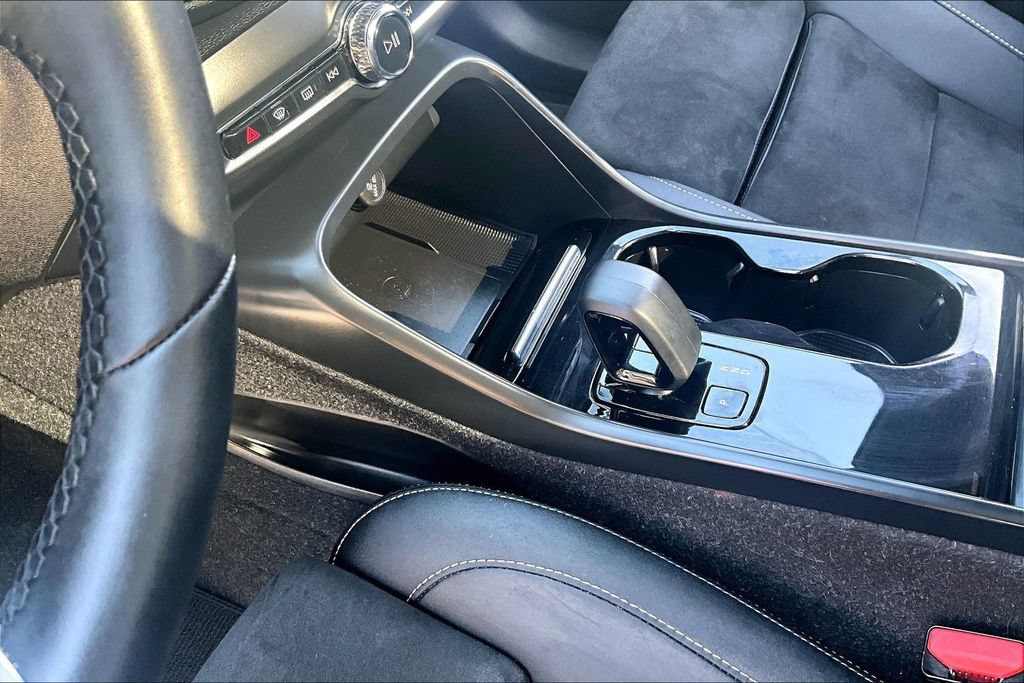 Certified 2023 Volvo C40 P8 Recharge Ultimate w/ Protection Package Premier AWD/4WD image 19