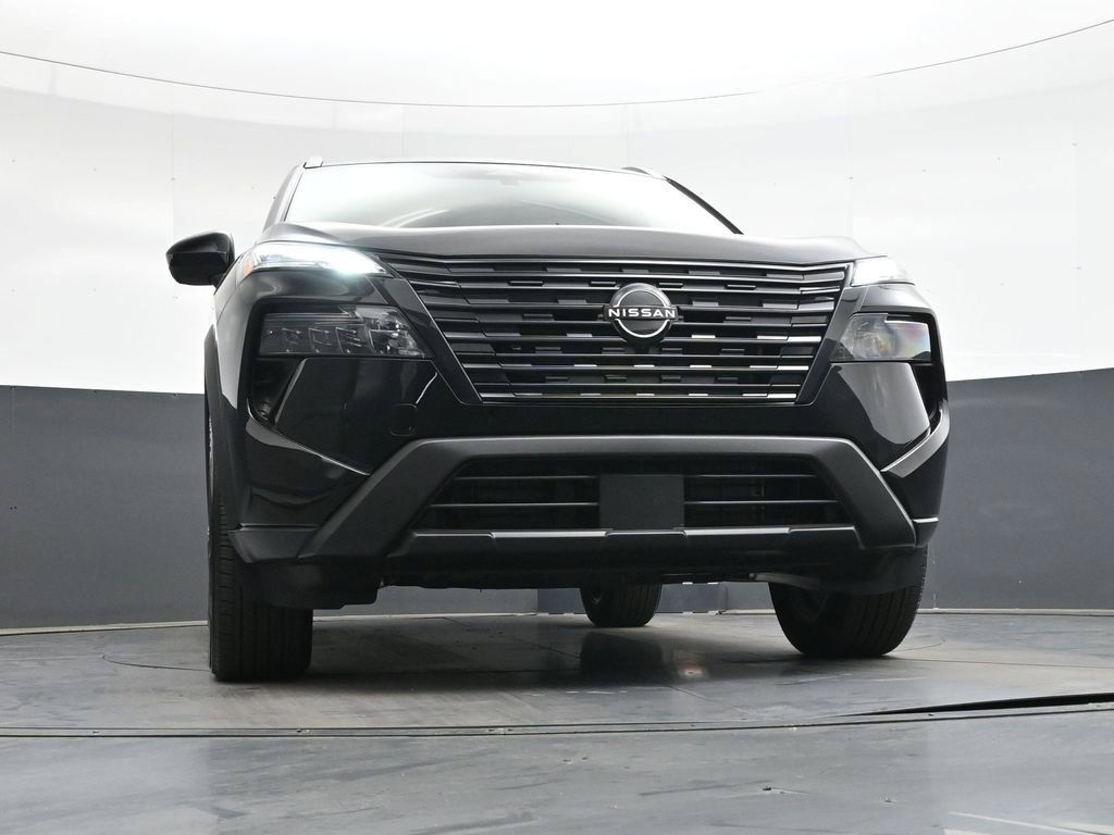 Certified 2026 Nissan Rogue Dark Armor FWD image 47