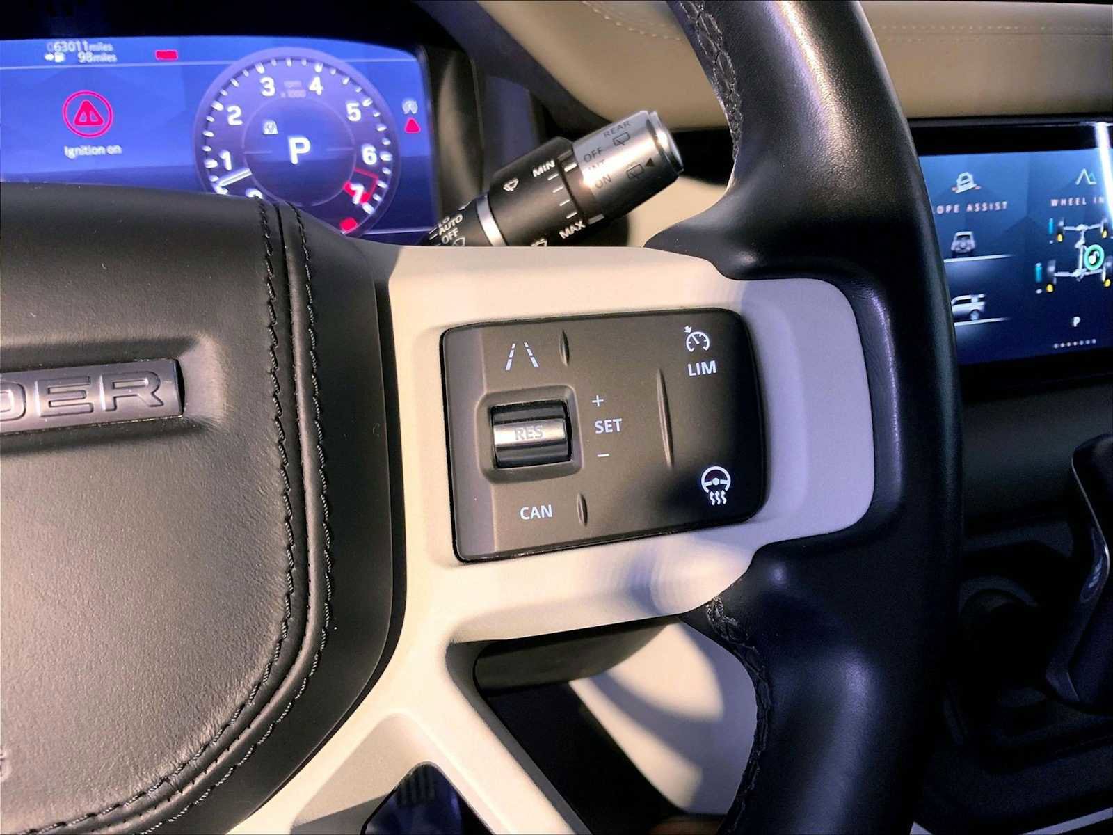 Used 2020 Land Rover Defender 110 SE image 28