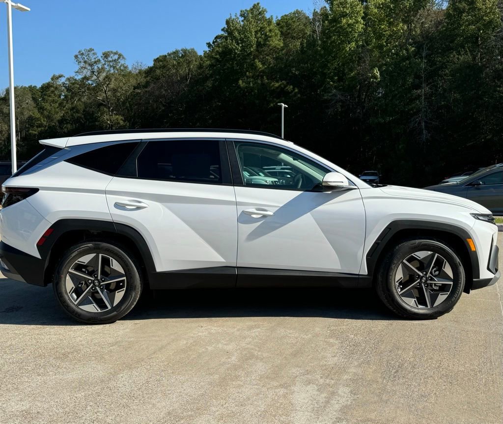 New 2025 Hyundai Tucson SEL FWD image 12