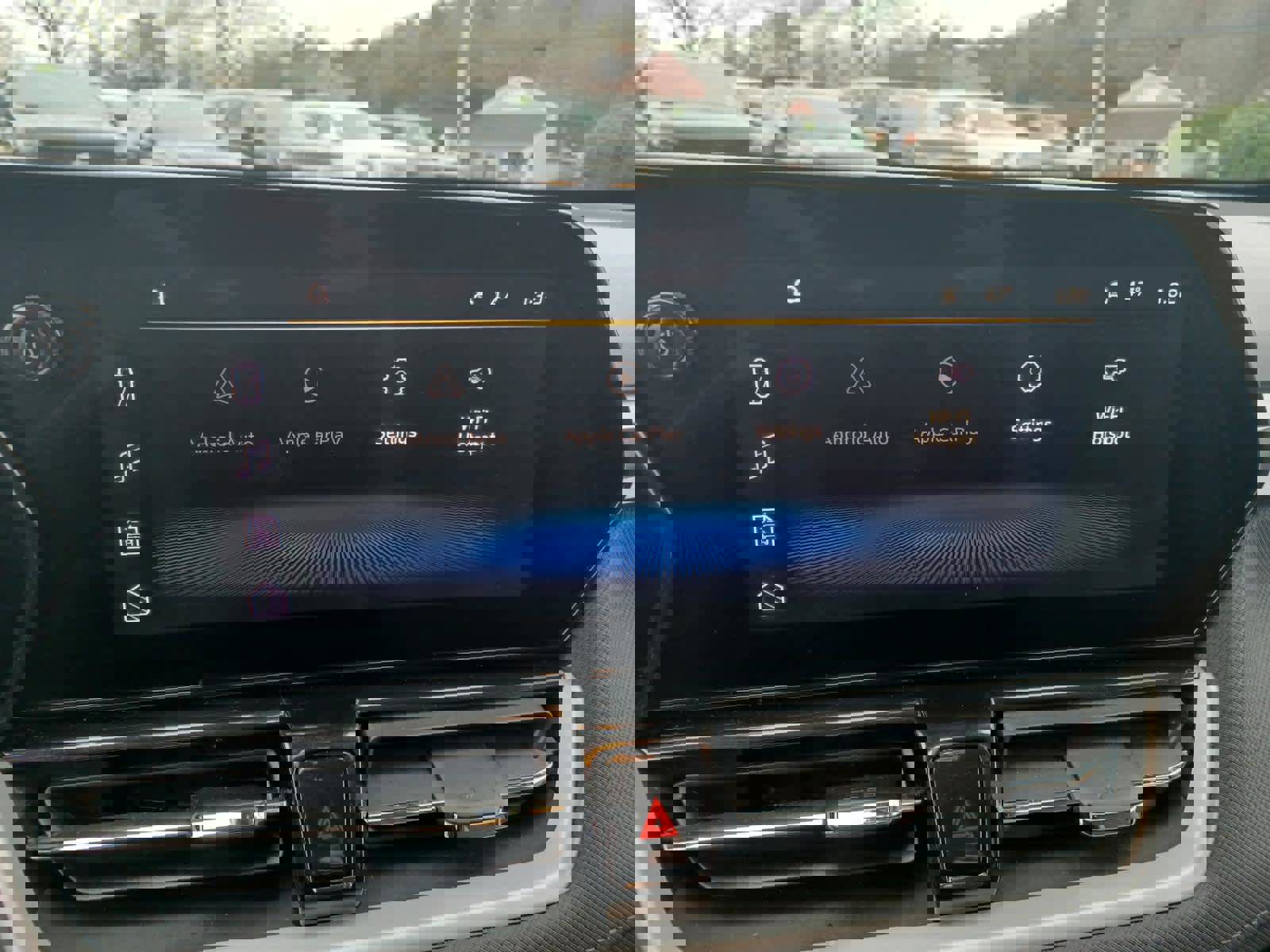 Used 2024 Chevrolet TrailBlazer LT w/ LT Cold Weather Package image 11