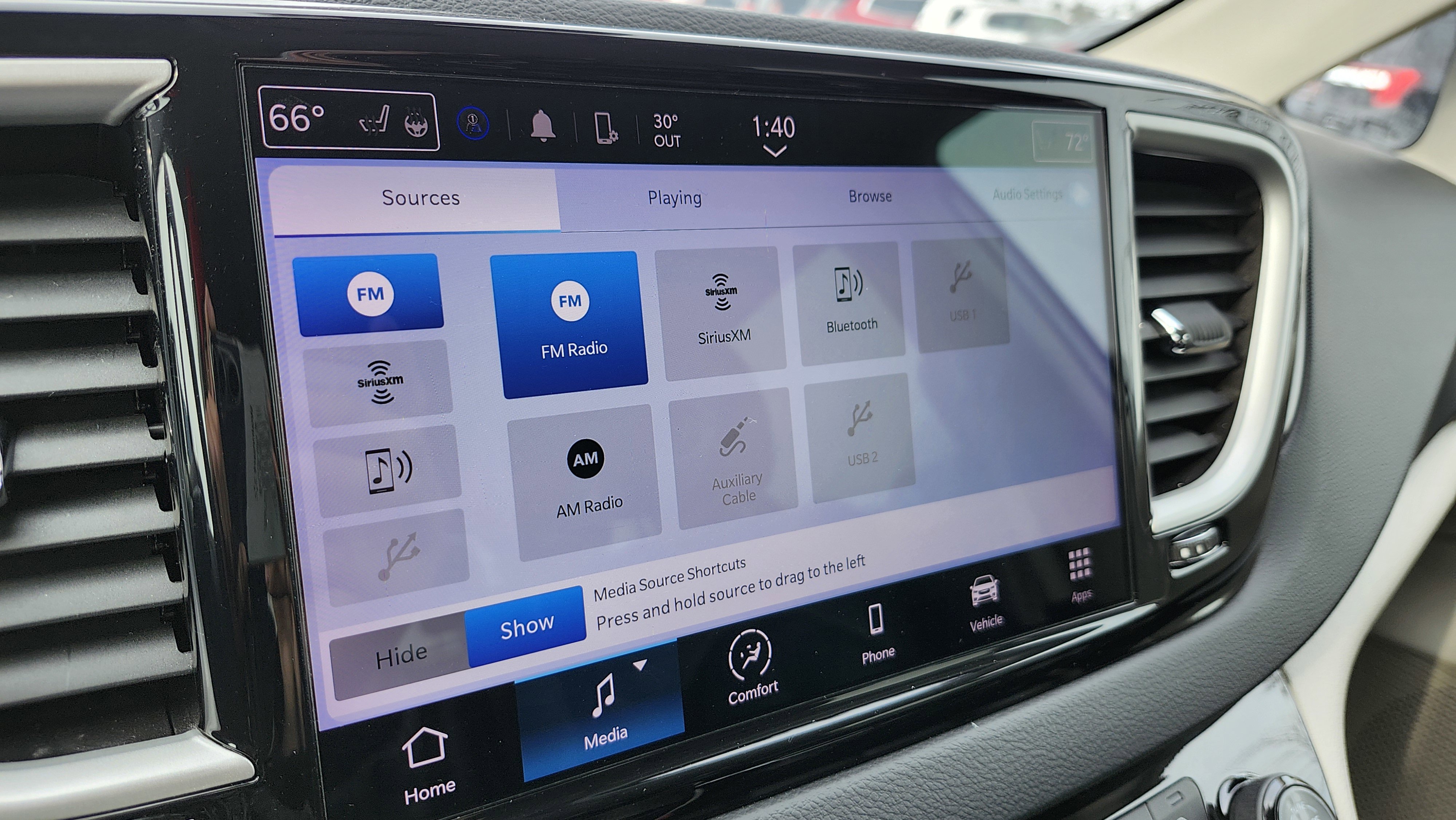 Used 2023 Chrysler Pacifica Touring-L image 4