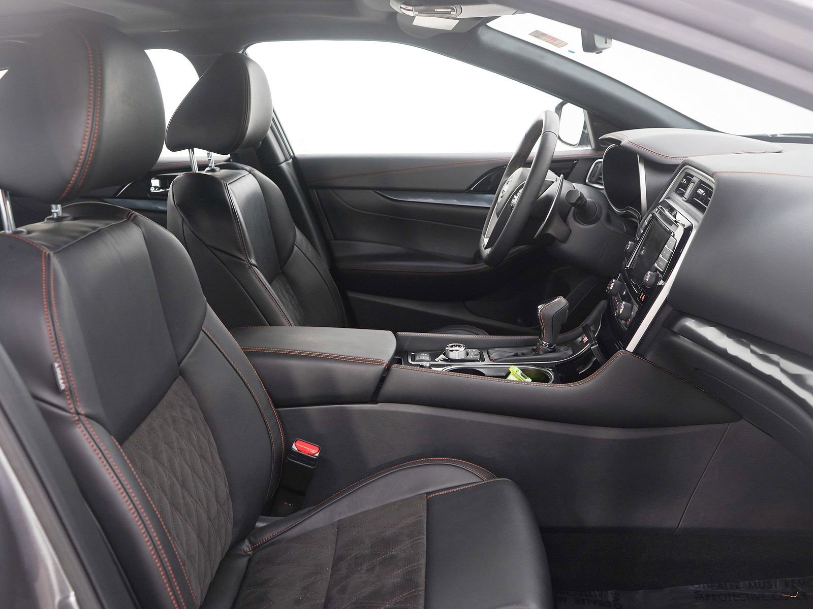 Used 2023 Nissan Maxima SR w/ Sport Mat Group image 12