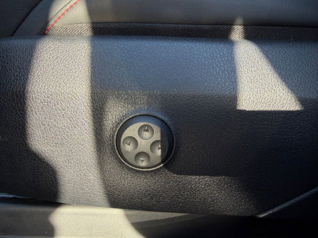 Used 2025 Mercedes-Benz GLC 43 AMG 4MATIC Coupe image 19