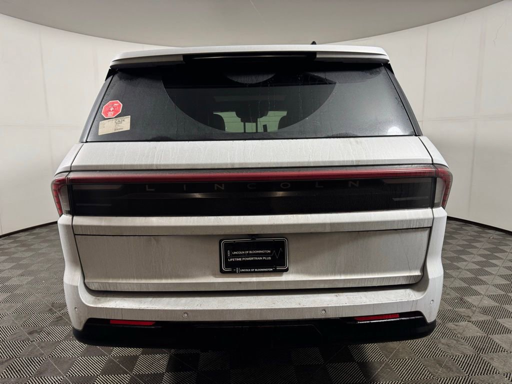 New 2025 Lincoln Navigator L Reserve w/ Jet Appearance Package AWD/4WD image 4