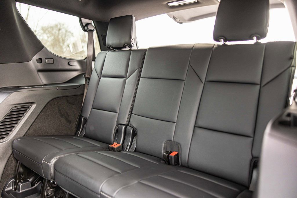 Used 2025 Cadillac Escalade Luxury image 37
