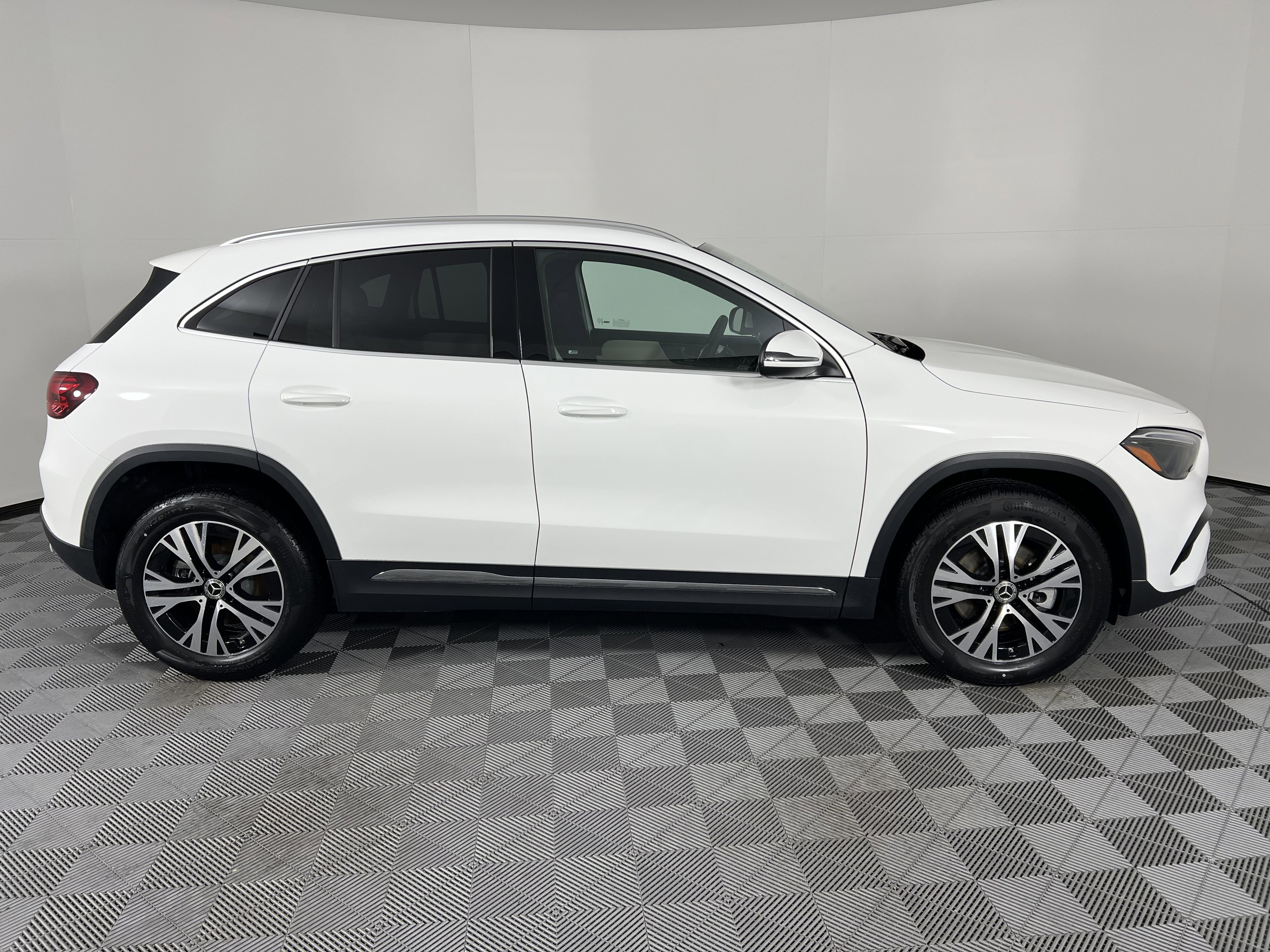 New 2026 Mercedes-Benz GLA 250 4MATIC image 14