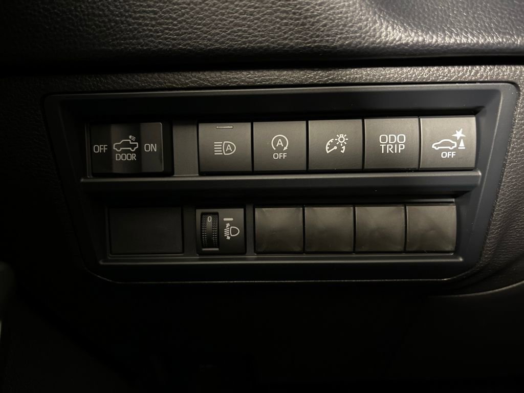 New 2026 Toyota Tundra SR5 image 28