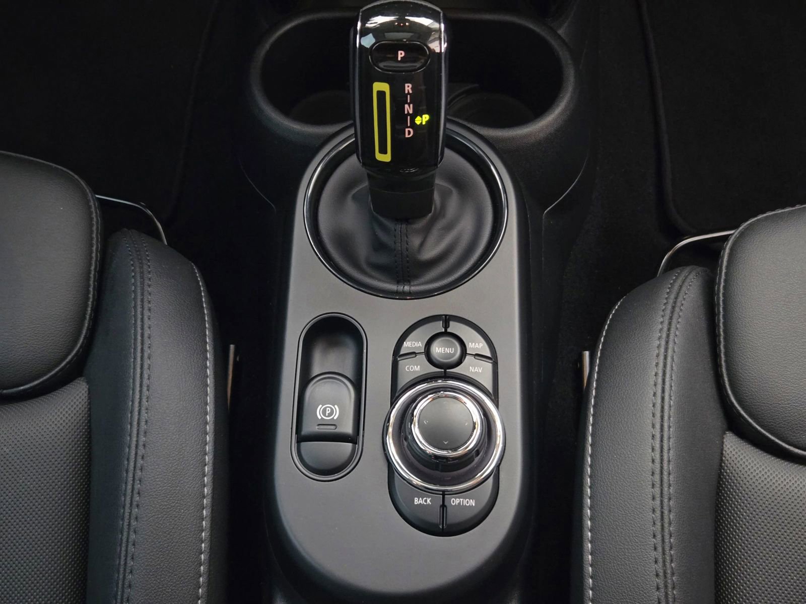 Used 2024 MINI Cooper SE image 30