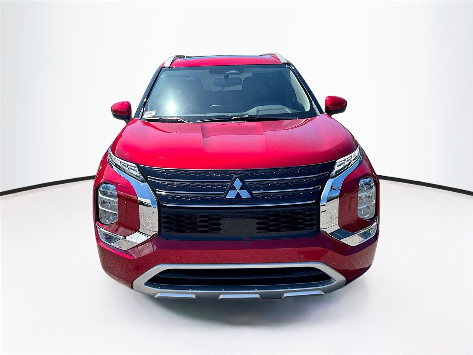 New 2025 Mitsubishi Outlander SEL image 2