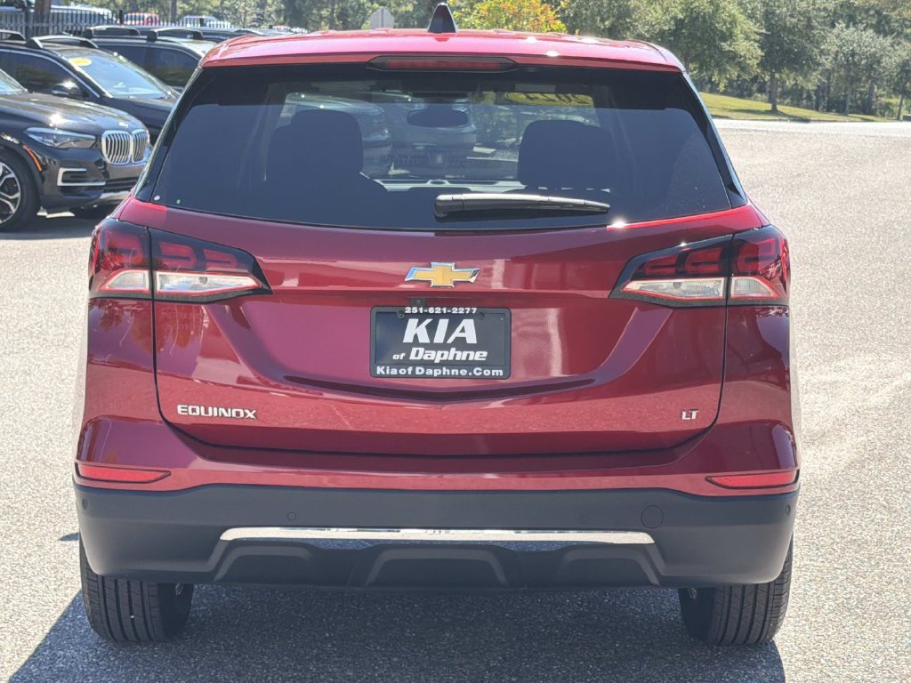 Used 2024 Chevrolet Equinox LT FWD image 5