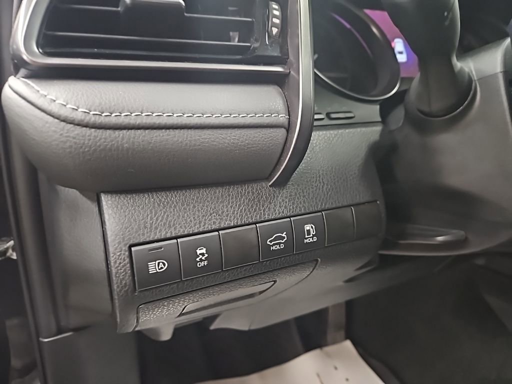 Used 2023 Toyota Camry SE image 15