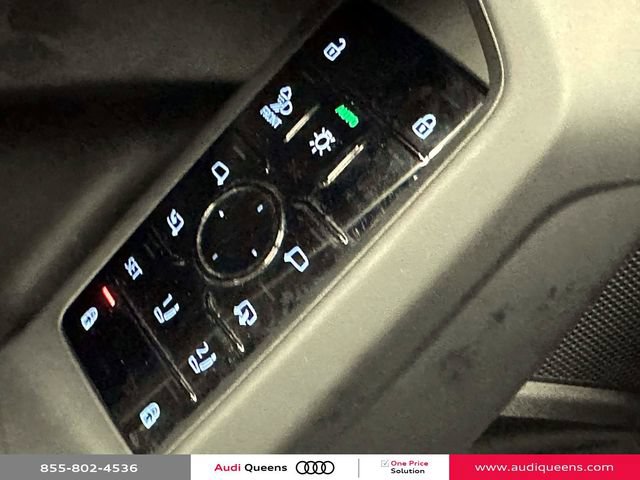 Used 2025 Audi Q5 Premium Plus w/ Premium Plus AWD/4WD image 19