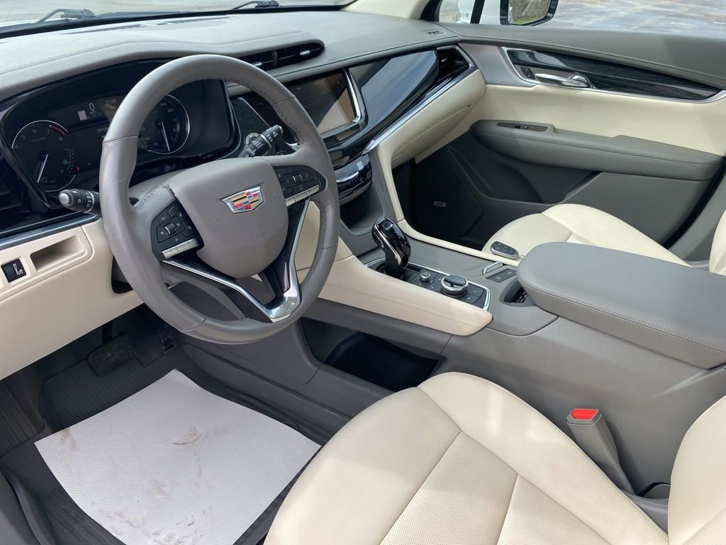 Used 2023 Cadillac XT6 Premium Luxury image 31