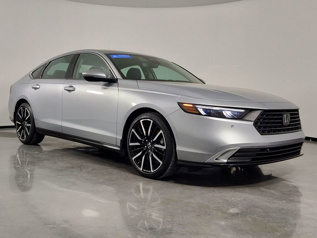 Used 2025 Honda Accord Touring image 15