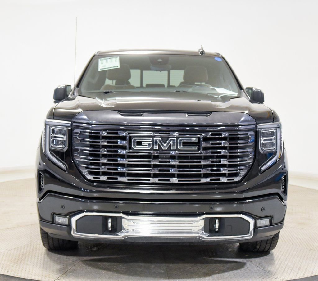 Used 2024 GMC Sierra 1500 Denali Ultimate image 3
