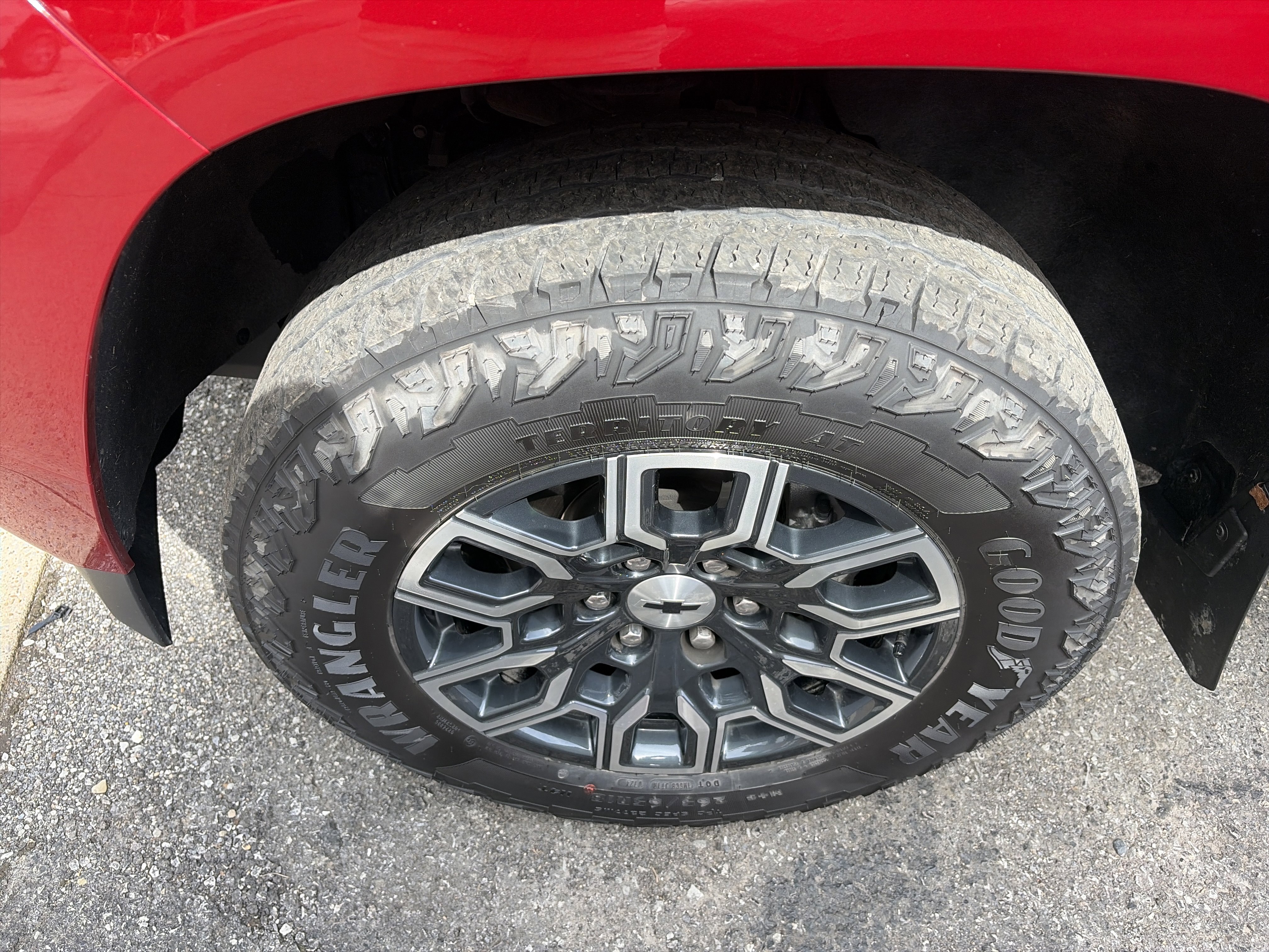 Certified 2024 Chevrolet Colorado Z71 w/ Z71 Convenience Package 2 image 2