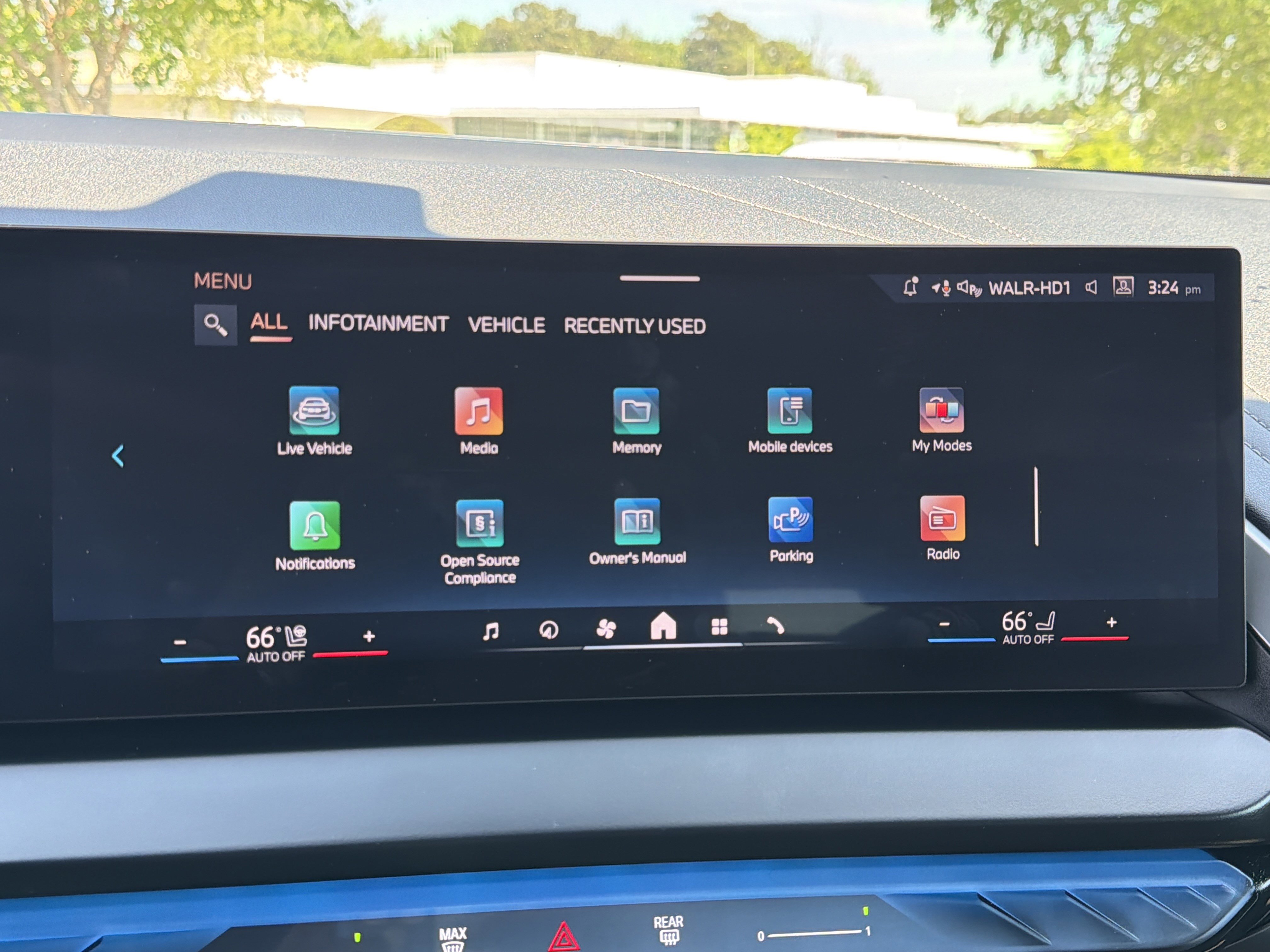 Used 2025 BMW X3 xDrive30i AWD/4WD image 6