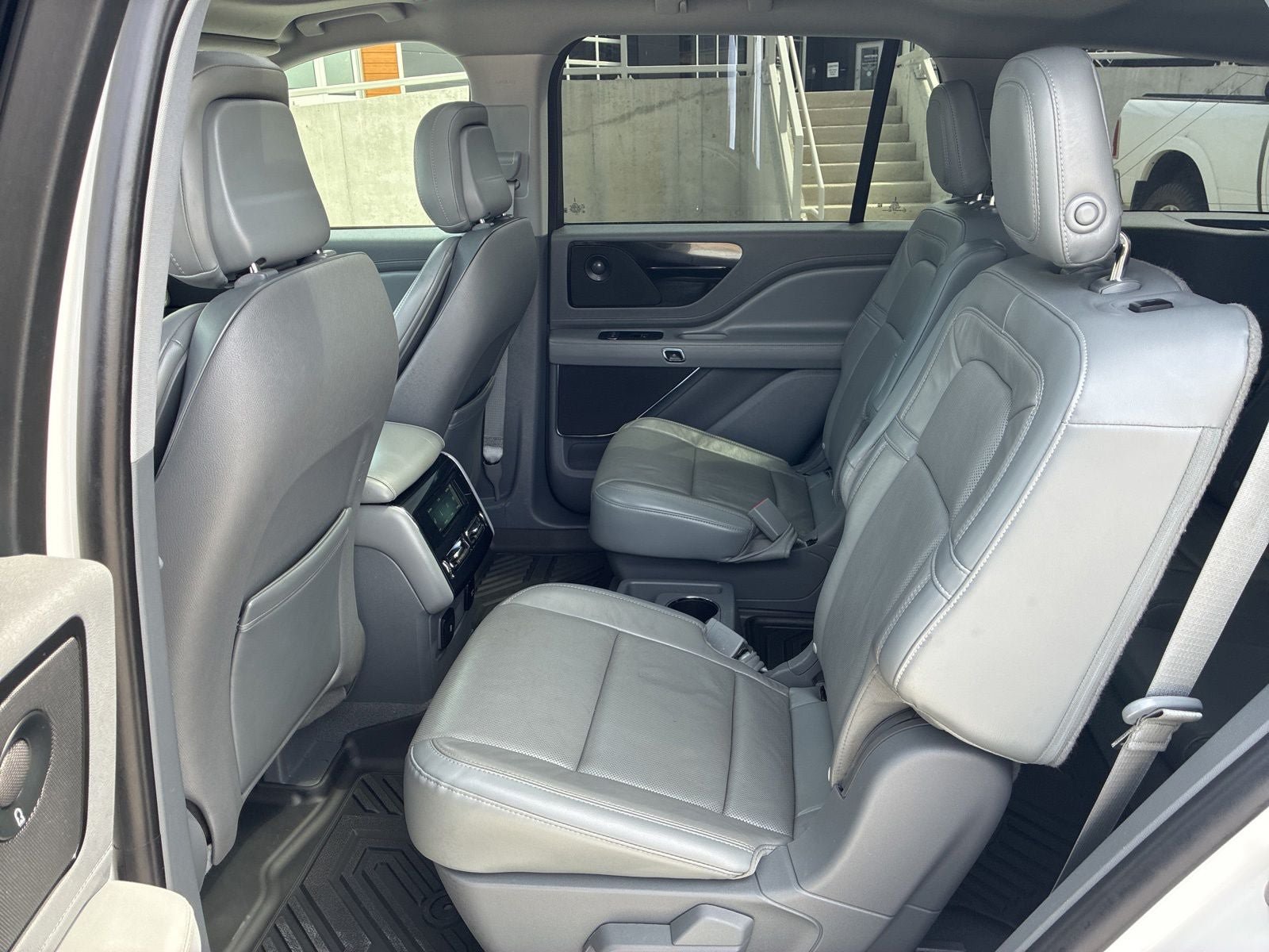 Used 2020 Lincoln Aviator Reserve w/ Equipment Group 201A AWD/4WD image 19